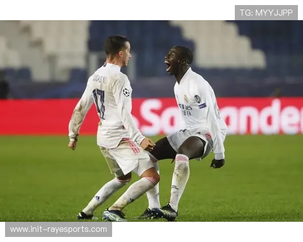 皇马遭遇多次争议判罚仍顽强拼搏保住胜利展现强大韧性